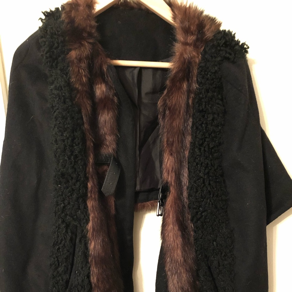 TOPSHOP Winter Cape